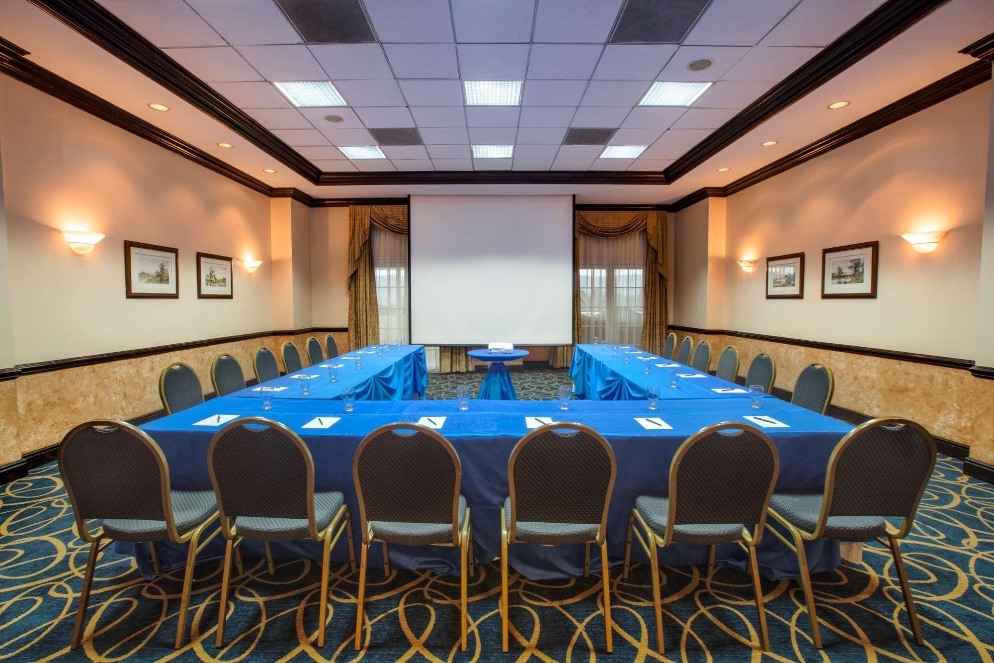 Barcelo San Salvador Hotel Bagian luar foto Meeting room