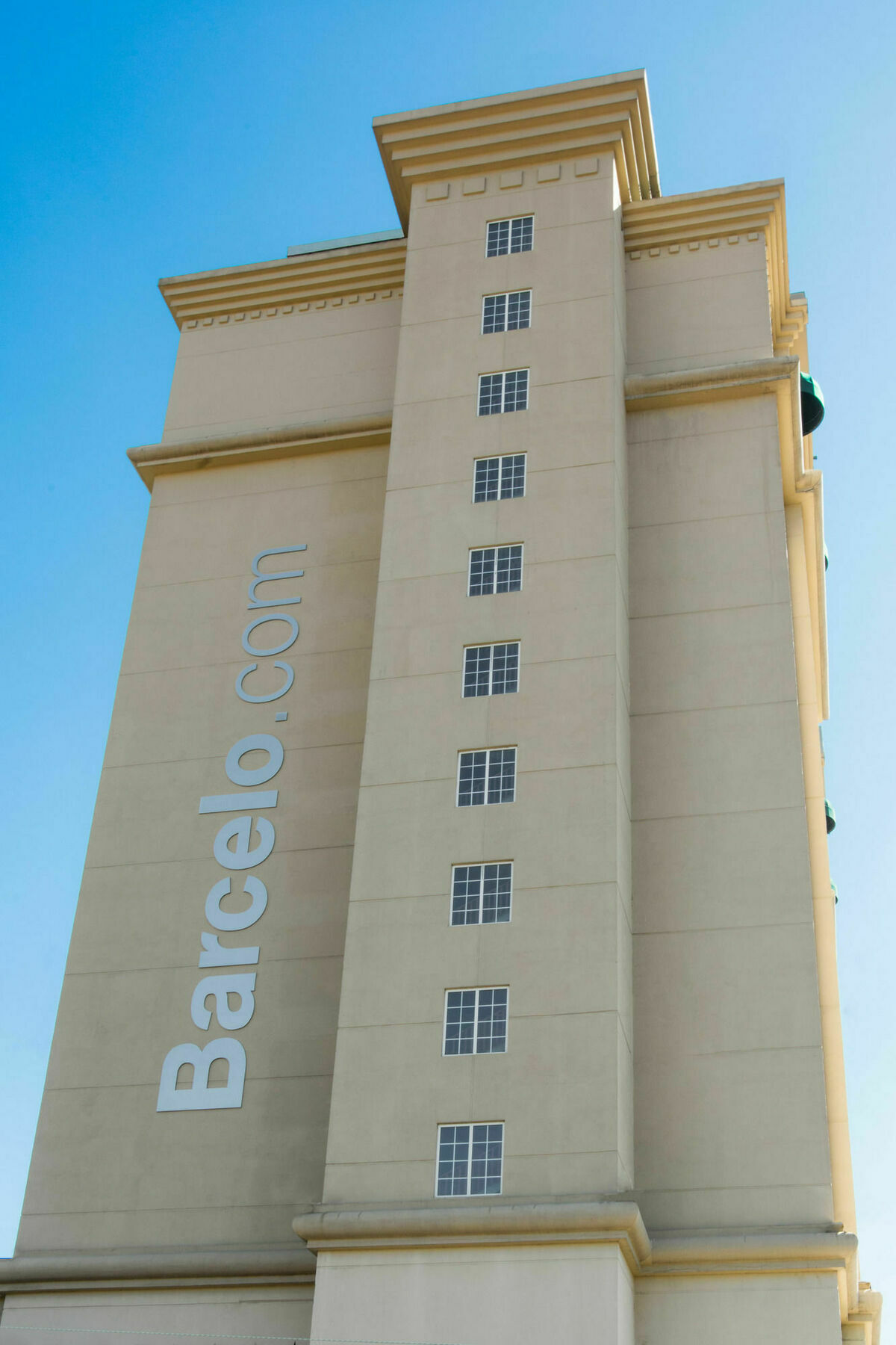 Barcelo San Salvador Hotel Bagian luar foto The building of Barceló Hotels & Resorts headquarters in Palma de Mallorca, Spain.